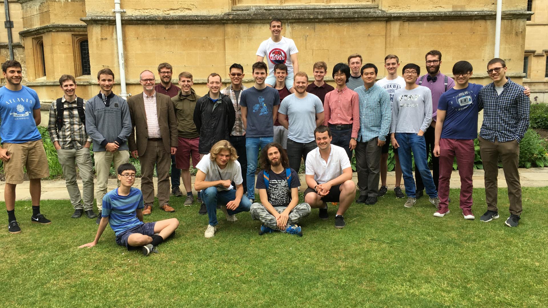 Some physics students and tutors in University College Oxford taken in summer of 2019