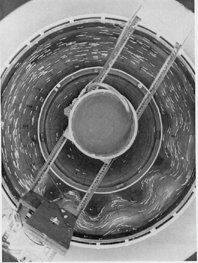 Laboratory demonstration of Rossby waves