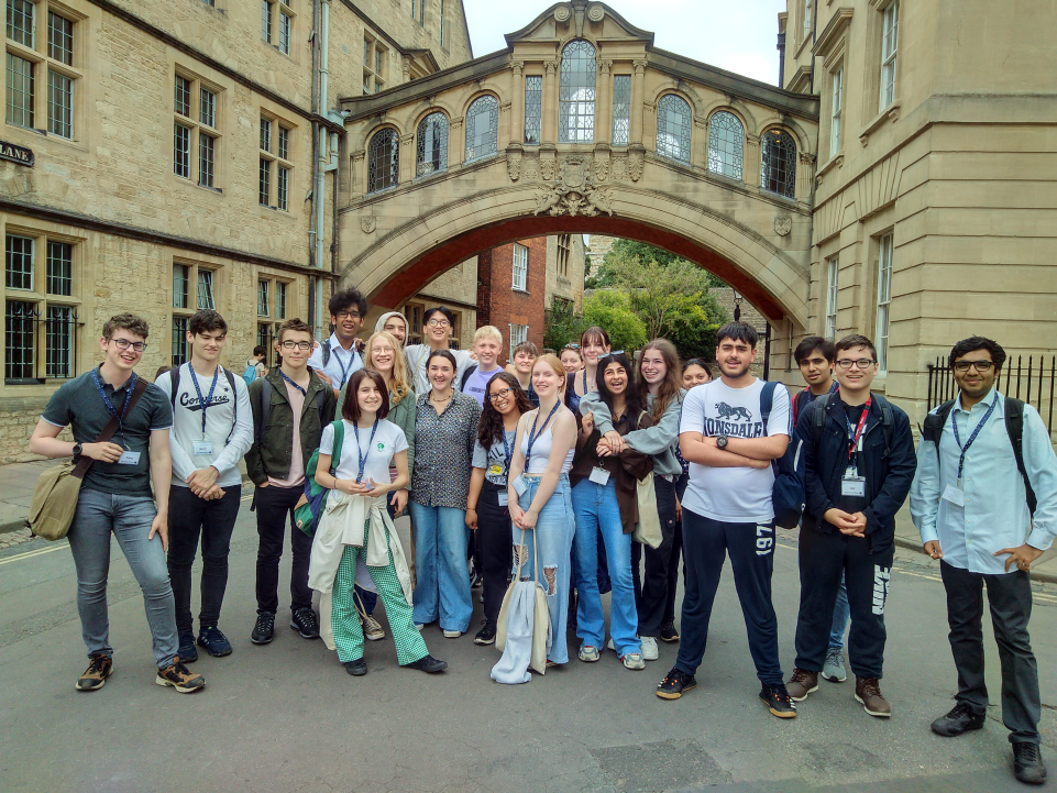 Group photo at the Year 12 Physics Summer School