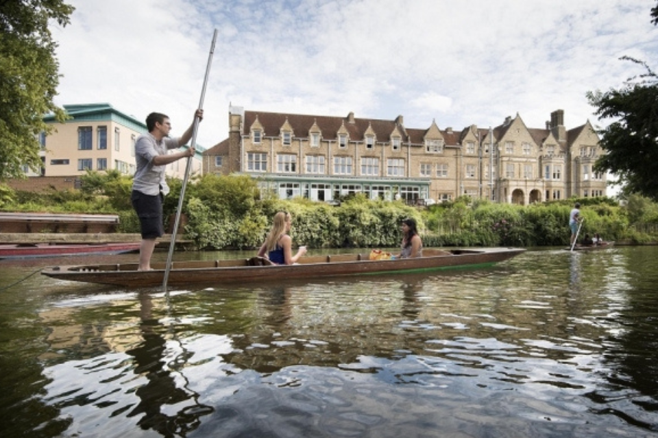 Punters on the river by St Hilda's College