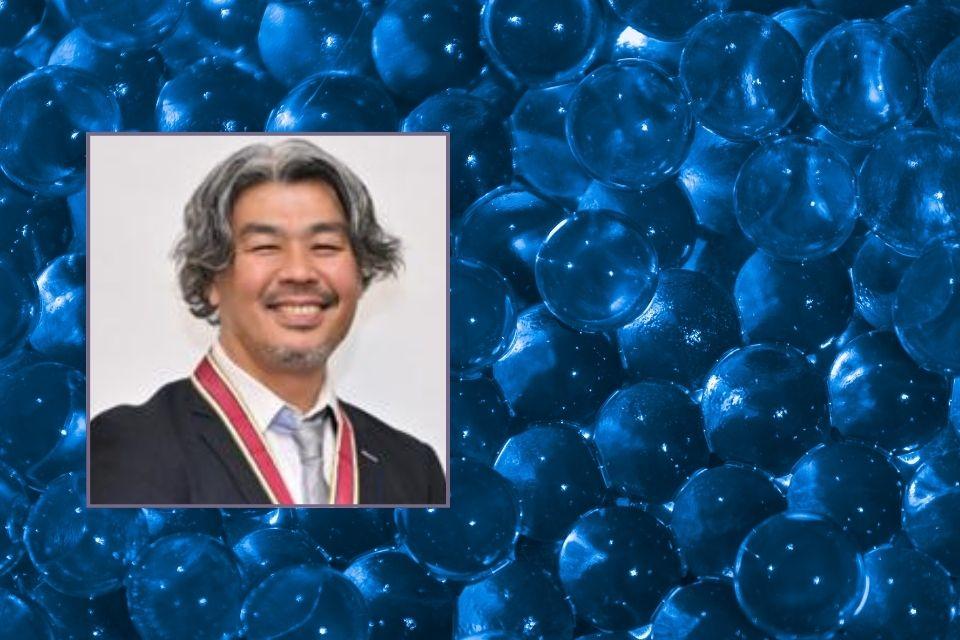 A portrait of Professor Sakai
