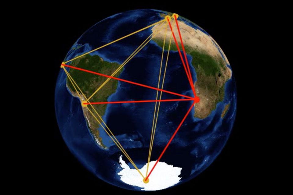 Location of the EHT telescopes seen from the direction of the black hole in the Galactic centre as the Earth rotates.