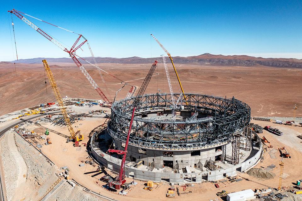 Construction of the Extremely Large Telescope in Chile
