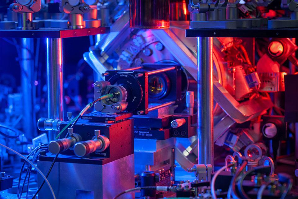 A trapped-ion quantum system used for quantum networking experiments in the Beecroft Building, Department of Physics