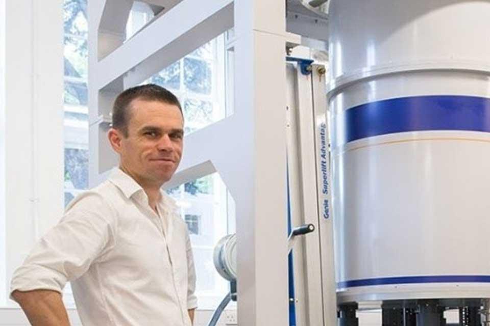 Dr Peter Leek