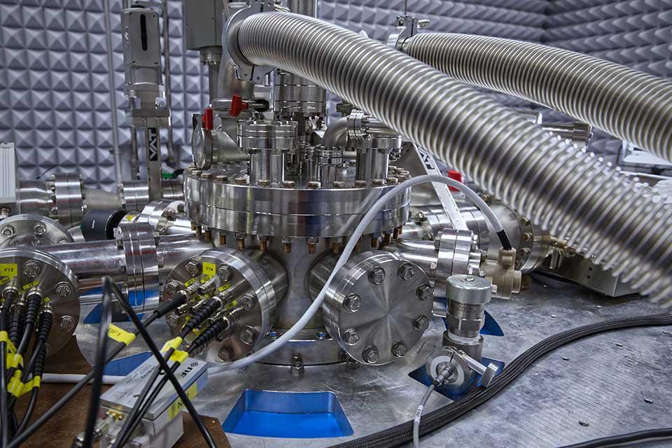 Image of specialist quantum lab