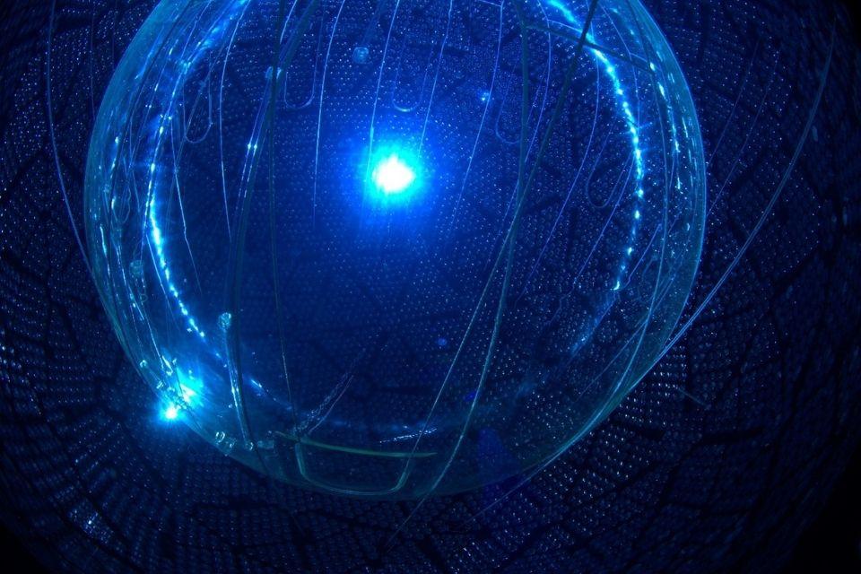 The 12-metre-diameter acrylic vessel surrounded by 9,000 photomultiplier tubes at the heart of the the Sudbury Neutrino Observatory and SNO+ experiments. The vessel currently holds about 800 tonnes of liquid scintillator for neutrino detection.