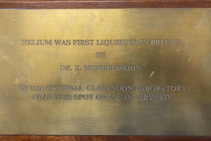 Plaque commemorating first liquefaction of helium in Britain in 1933