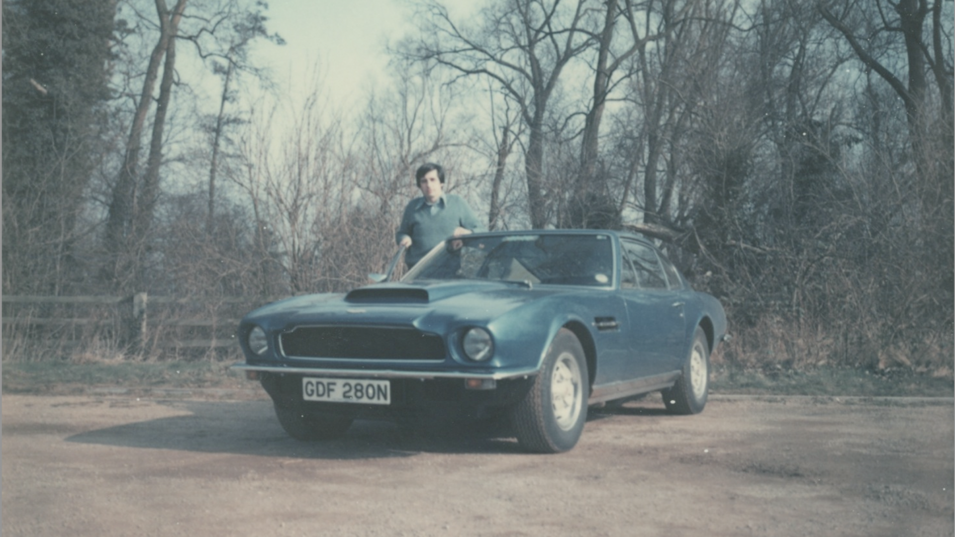 Aston Martin V8