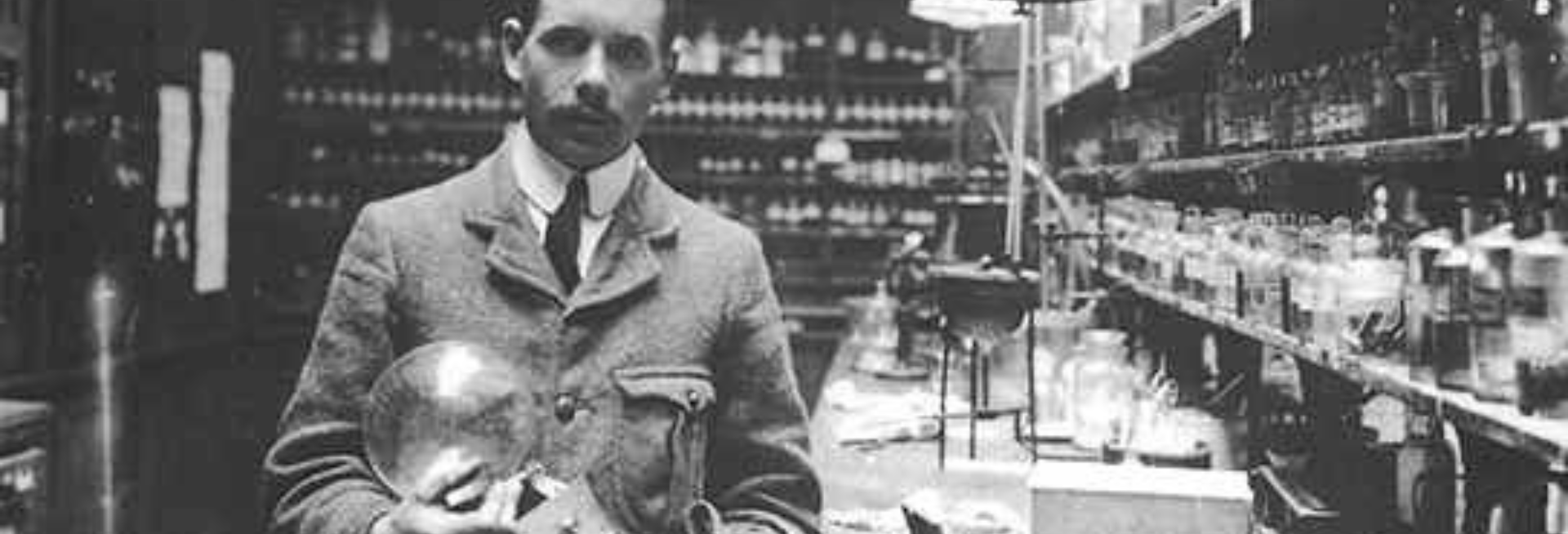 Moseley in the Balliol-Trinity College Laboratories