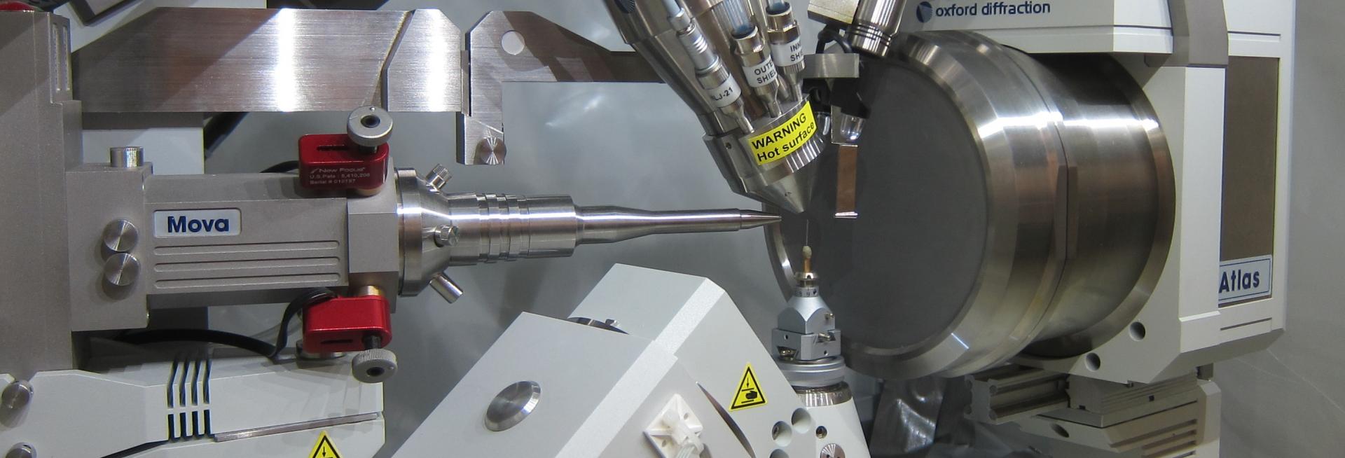The Supernova single-crystal diffractometer in the Clarendon Laboratory