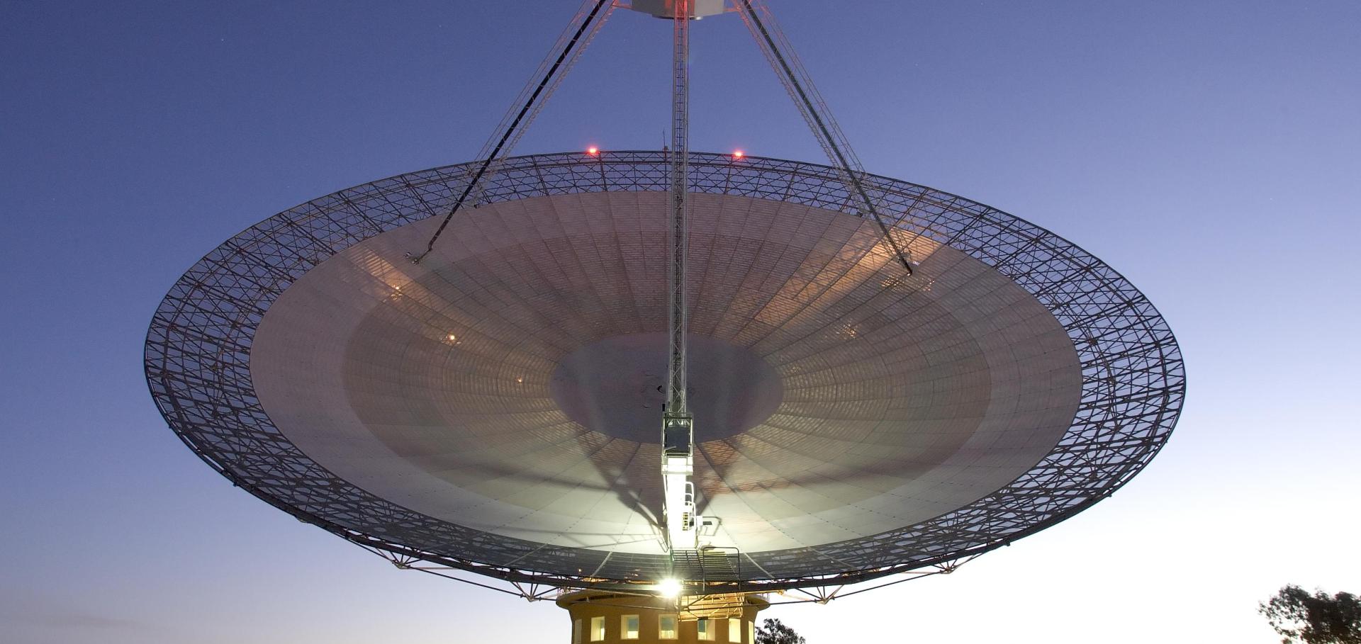 The Murriyang radio telescope.
