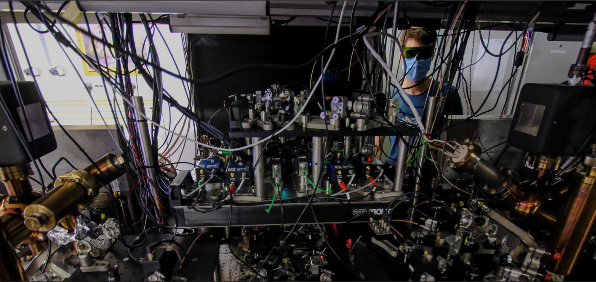 Picture of the remote entanglement experiment