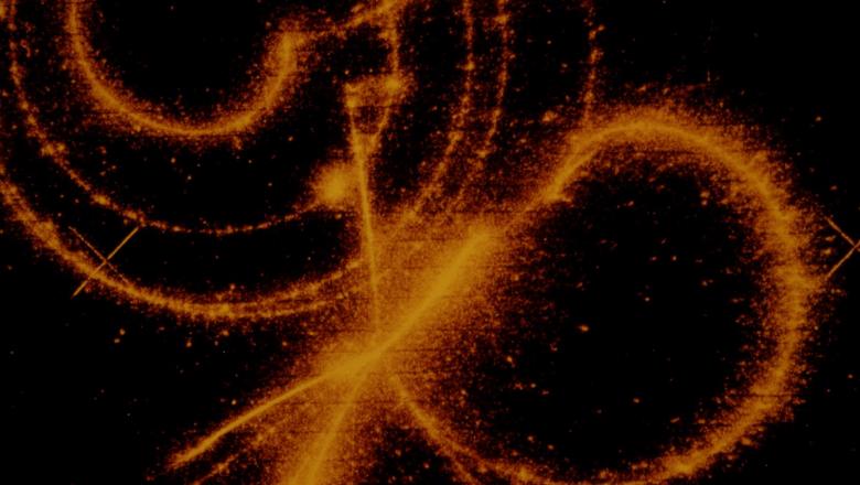 Streamer chamber: pion decay