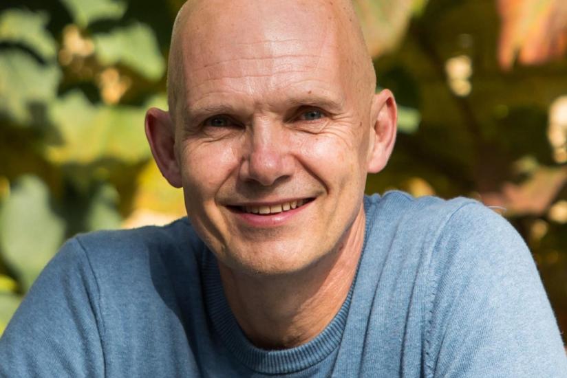 Prof Iain McCulloch, FRS