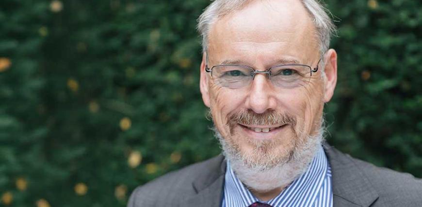 Professor Justin Wark.